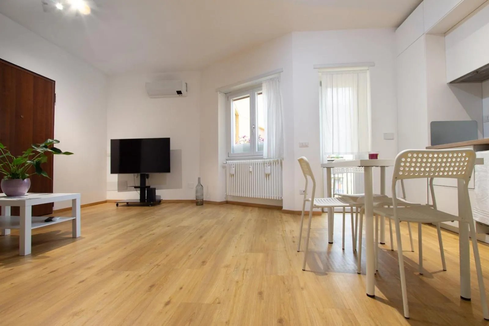 Cozy Vatican Rome Apartment